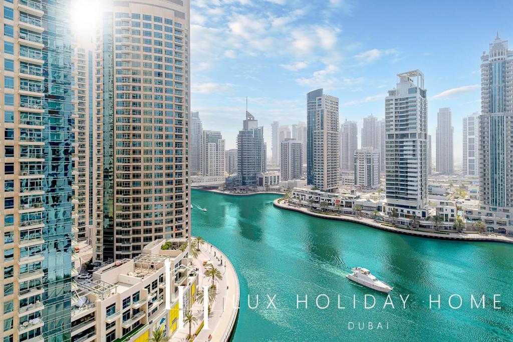 Lux Contemporary Suite With Full Marina View 6 Dubai Luaran gambar
