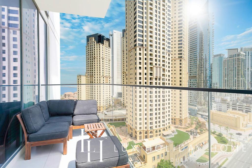 Lux Contemporary Suite With Full Marina View 6 Dubai Luaran gambar