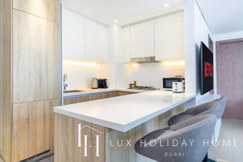 Lux Contemporary Suite With Full Marina View 6 Dubai Luaran gambar